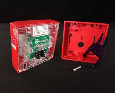 Declencheur manuel a membrane defor