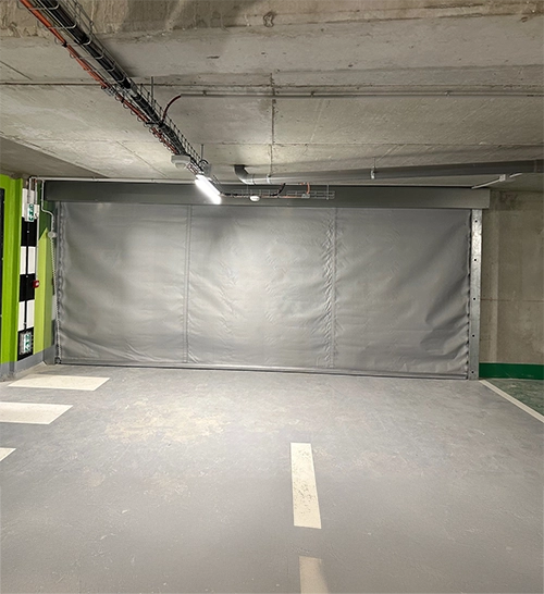 Rideau pare flammes AKE 120 un seul tablier équipé d'un moteur