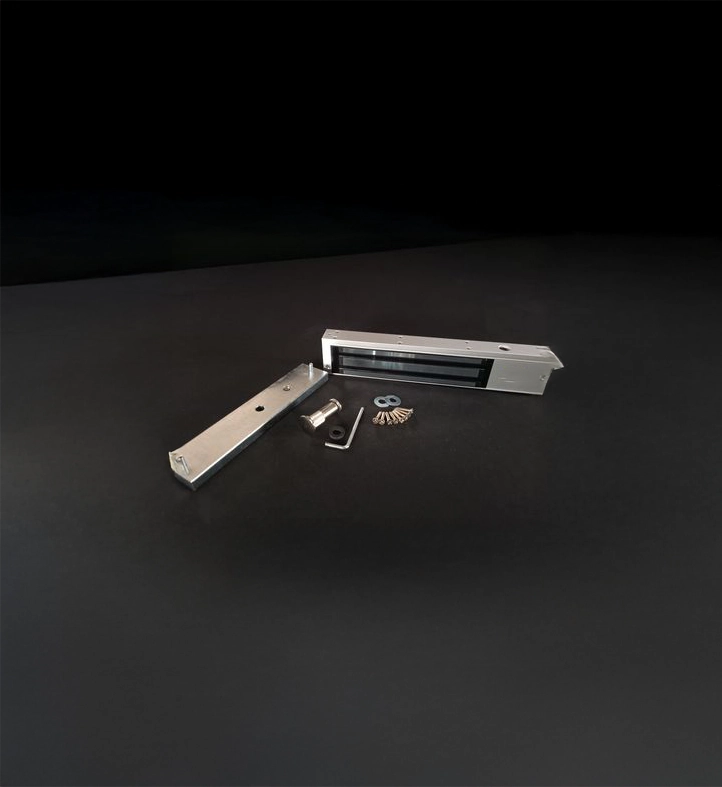 Ventouse rectangulaire à rupture, 500 daN + support Z renforcé + équerre L